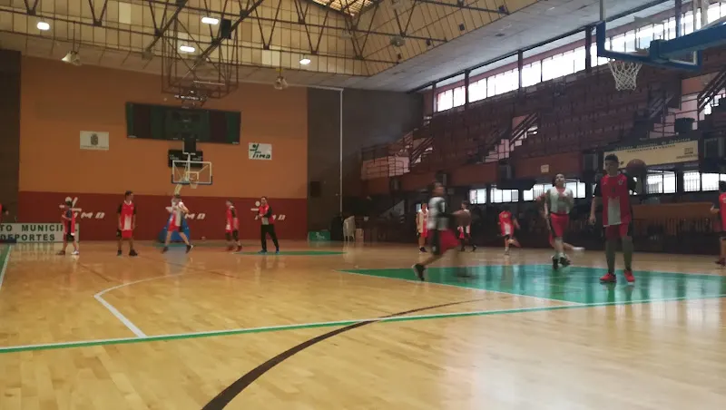 Pabellón Polideportivo Parque -redenominado como Pabellón Polideportivo "Manuel Collado"-