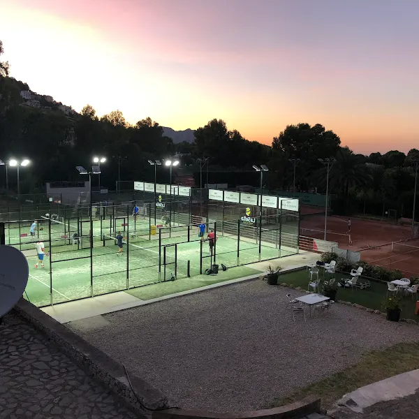 La Sella Tenis y Padel - Club de tenis en Pedreguer - foto 3