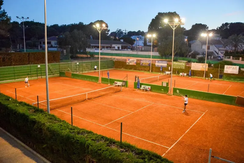 Club de Tenis Torrevieja - Club de tenis en Torrevieja - foto 3