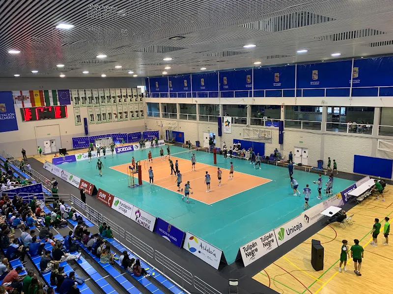 Pabellón Moisés Ruiz - Polideportivo en Almería - foto 2