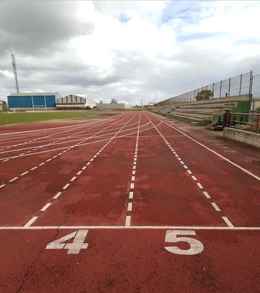 Ciudad Deportiva Municipal - Polideportivo en Zafra - foto 2
