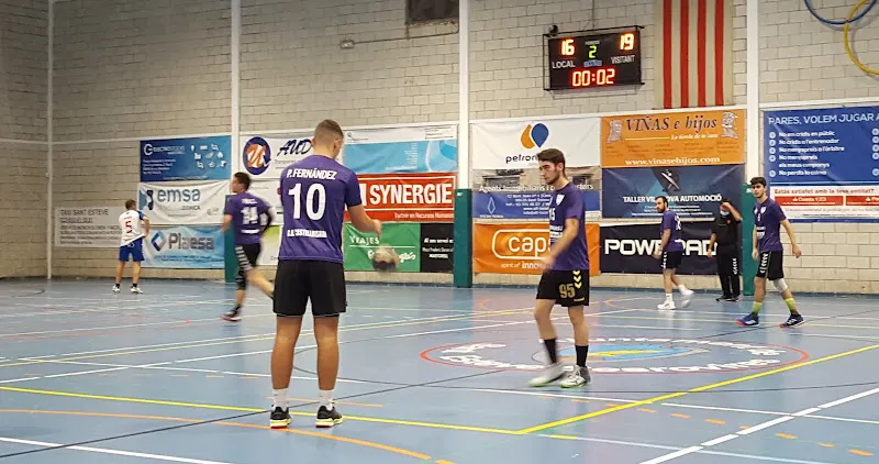 Complejo Deportivo Municipal de Sant Esteve Sesrovires - Polideportivo en Sant Esteve Sesrovires - foto 2