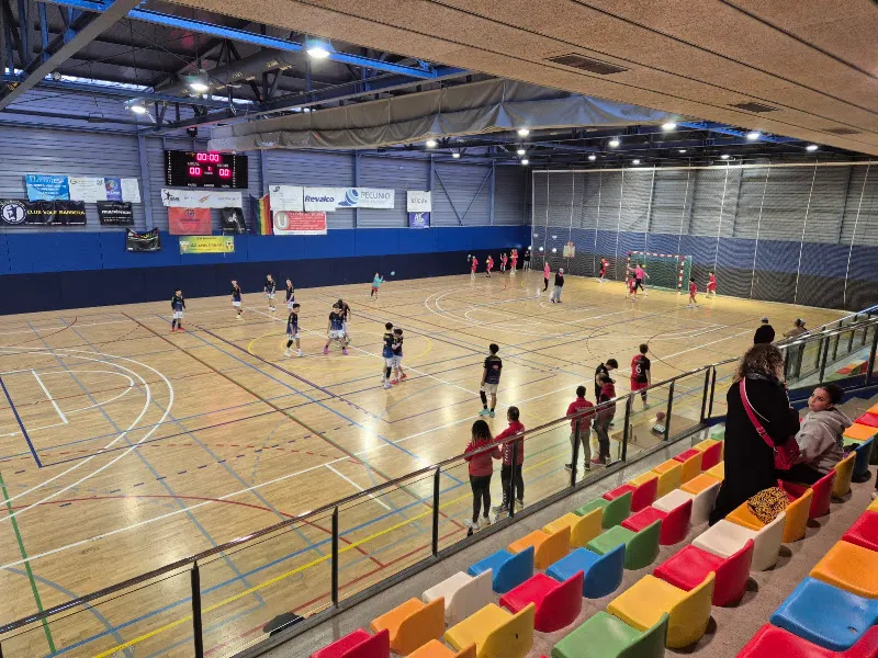 Instalación Deportiva Municipal Elisa Badia - Polideportivo en Barberà del Vallès - foto 2