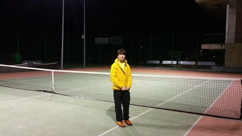 Berga Tennis Club - Polideportivo en Berga - foto 2