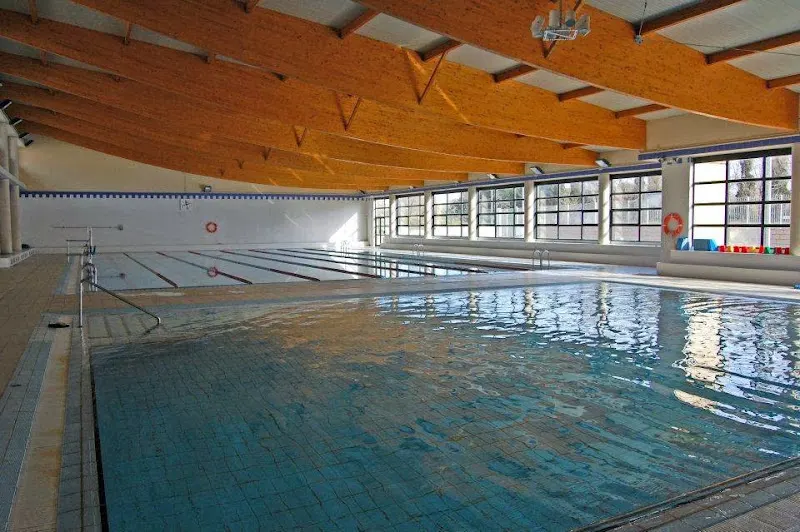 CEM Besòs - Polideportivo en Sant Adrià de Besòs - foto 2