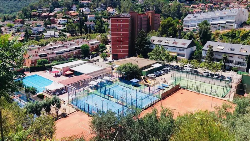 SOCIETAT ESPORTIVA CORBERA - Club deportivo en Corbera de Llobregat - foto 2