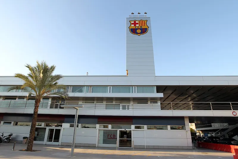 Ciudad Deportiva Joan Gamper - Polideportivo en Sant Joan Despí - foto 2