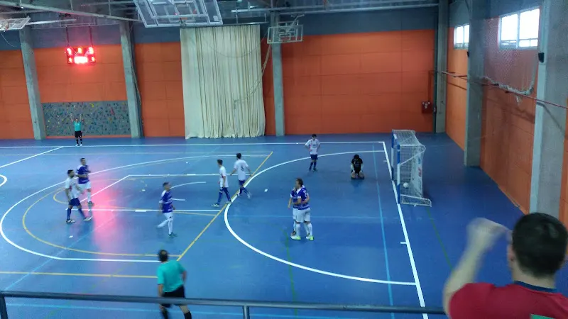 Pabellón Polideportivo Antonio Jara - Polideportivo en Navalmoral de la Mata - foto 2