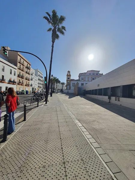 Polideportivo La Mirandilla - Campo del Sur - Polideportivo en Cádiz - foto 2