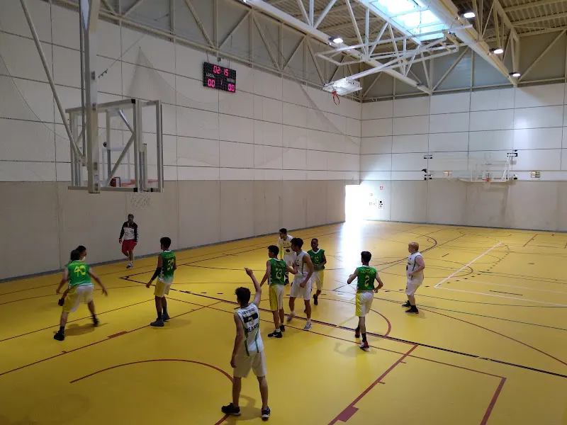 Pabellón Municipal de Deportes - Polideportivo en Tarifa - foto 2