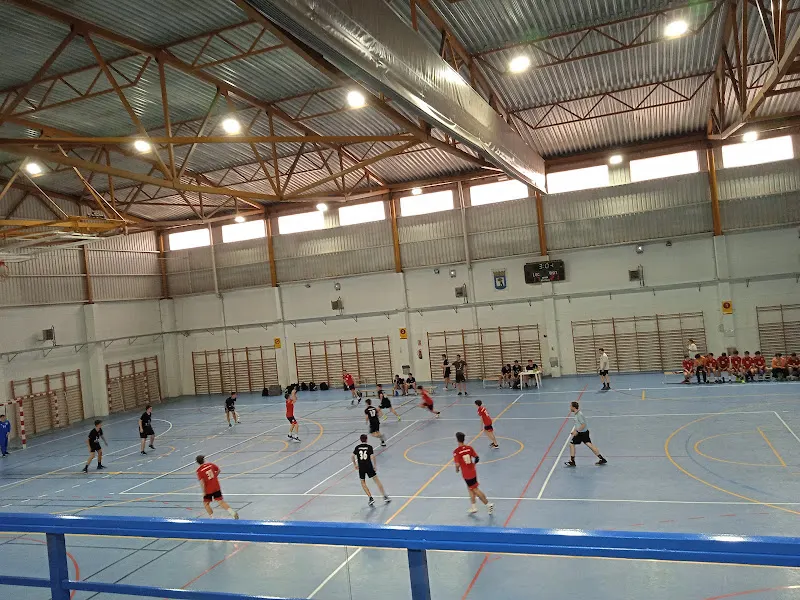 Centro Deportivo Municipal Félix Rubio - Centro deportivo en Madrid - foto 2