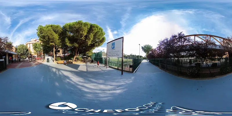 Instalación Deportiva Municipal Miguel Guillén Prim en Madrid