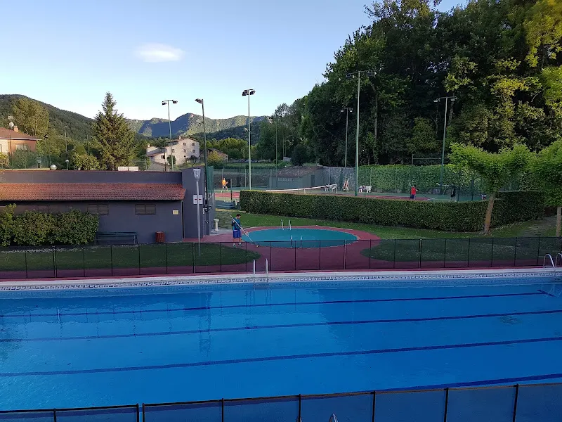 Club Tenis Olot - Club deportivo en Olot - foto 2