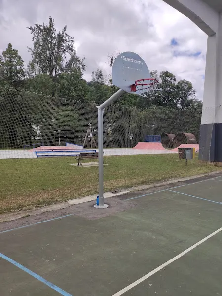 Labegaraieta kiroldegia - Polideportivo en Bergara - foto 2