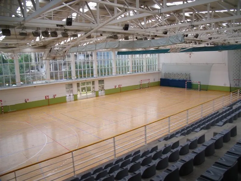 Polideportivo Lezo Bekoerrota Kiroldegia - Polideportivo en Lezo - foto 2