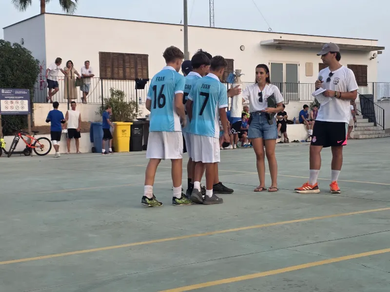 Polideportivo municipal - Campos