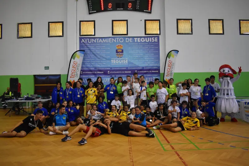 Escuela de Badminton La Villa de Teguise Deporte - Club de bádminton en Teguise - foto 2