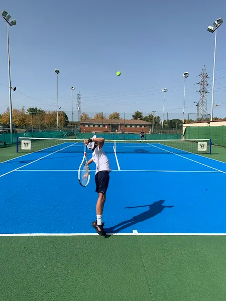 WimbLeon - Club deportivo en León - foto 2
