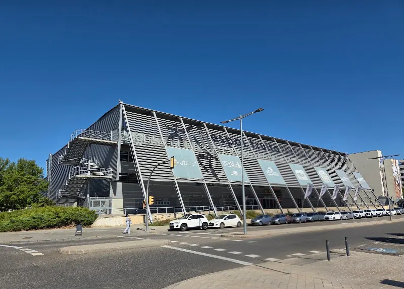 Pabellón Espai Fruita | Barris Nord - Polideportivo en Lleida - foto 2