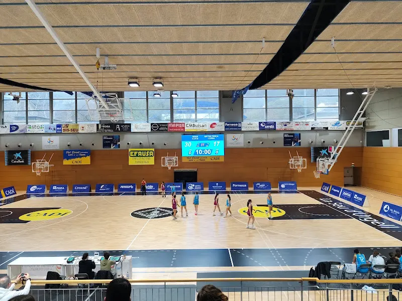 Palacio de Deportes de la Seu de Urgell - Polideportivo en Seu dUrgell (La) - foto 2