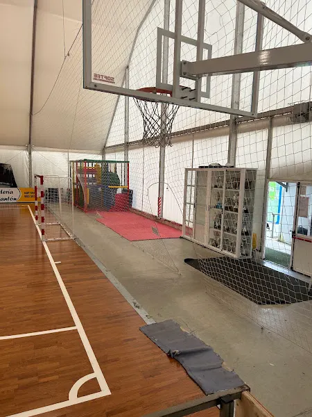 SOMOS FUTBOL CENTRO POLIDEPORTIVO