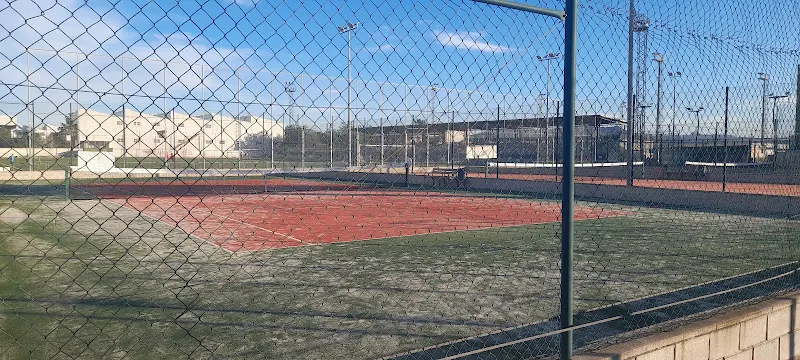 Zona de Raqueta Polideportivo Municipal - Beniel