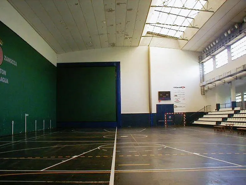 Complejo Deportivo Municipal Cantolagua - Polideportivo en Sanguesa/Zangoza - foto 2