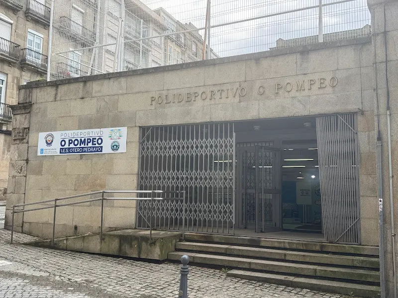 Polideportivo O Pompeo - Polideportivo en Ourense - foto 2