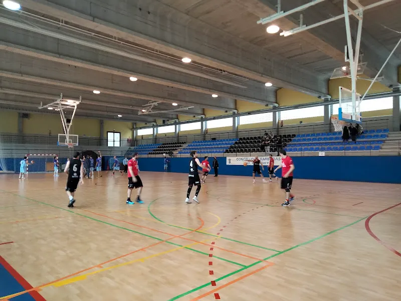 Polideportivo de Barbadás - Polideportivo en Barbadas - foto 2