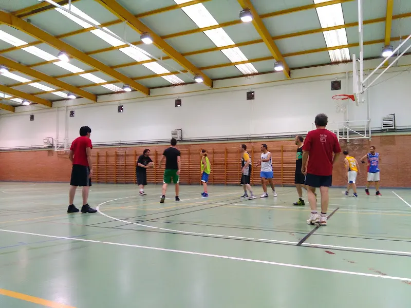 Pabellón municipal de La Salud - Polideportivo en Salamanca - foto 2