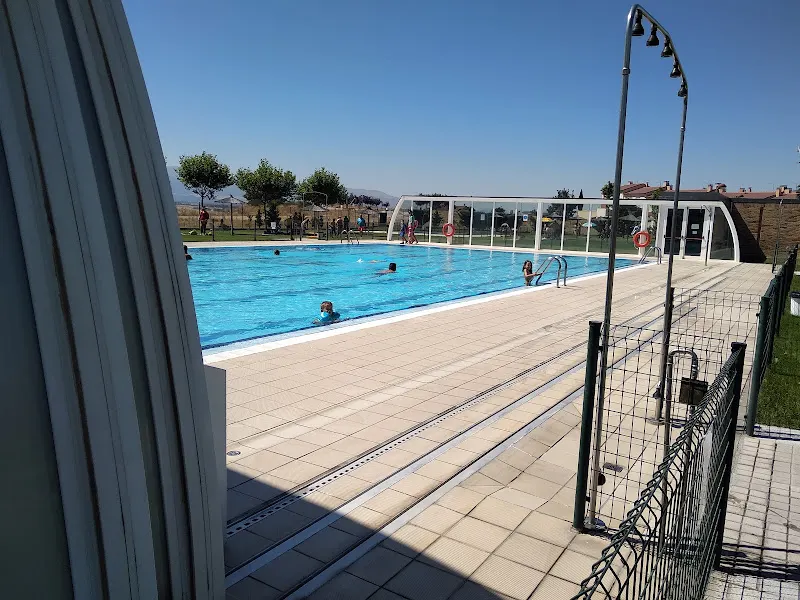 Complejo Deportivo Los Escobares - La Lastrilla