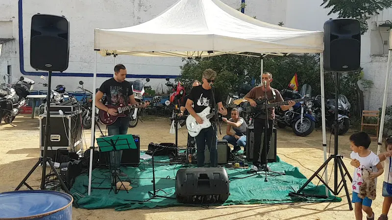 ACME Sevilla - Club deportivo en Bormujos - foto 2