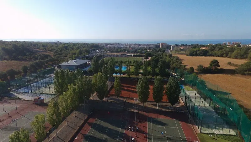 Club Sports Tennis & Padel Cunit - Club de tenis en Cunit - foto 2