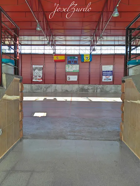 Polideportivo Santa Olalla - Polideportivo en Santa Olalla