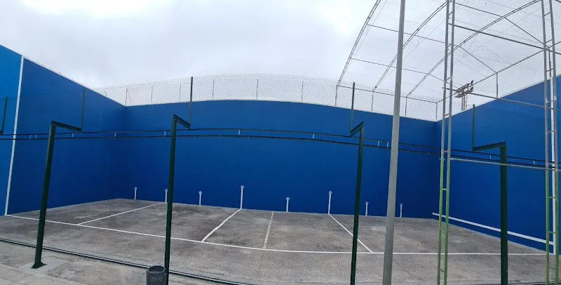 Club Frontenis Alcàntera de Xúquer - Centro deportivo en Alcantera de Xuquer - foto 2
