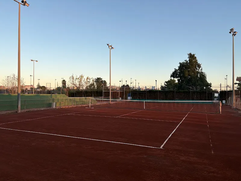 Club de Tenis de Bellreguard - Club de tenis en Miramar - foto 2