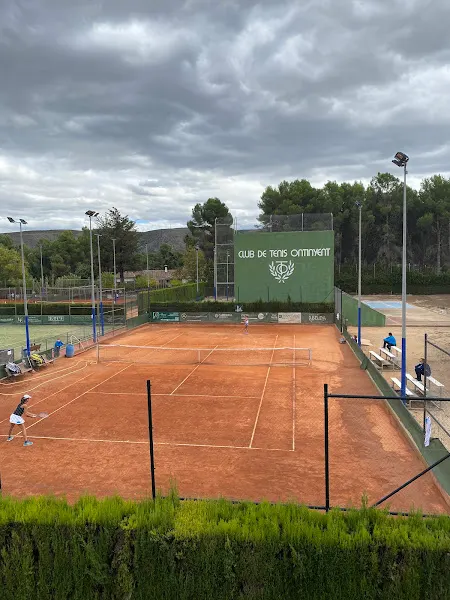 Club de Tenis Ontinyent - Club de tenis en Ontinyent - foto 2