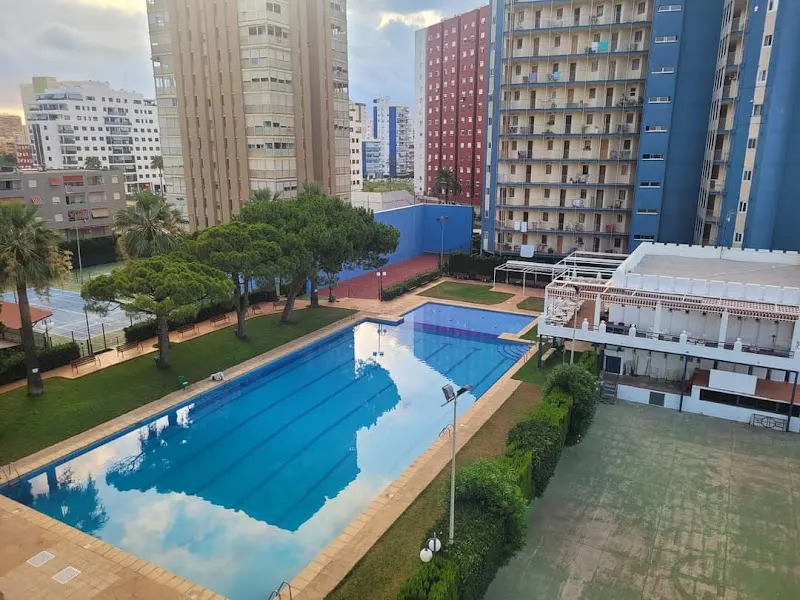 Polideportivo los 5 Mares - la Pobla de Farnals
