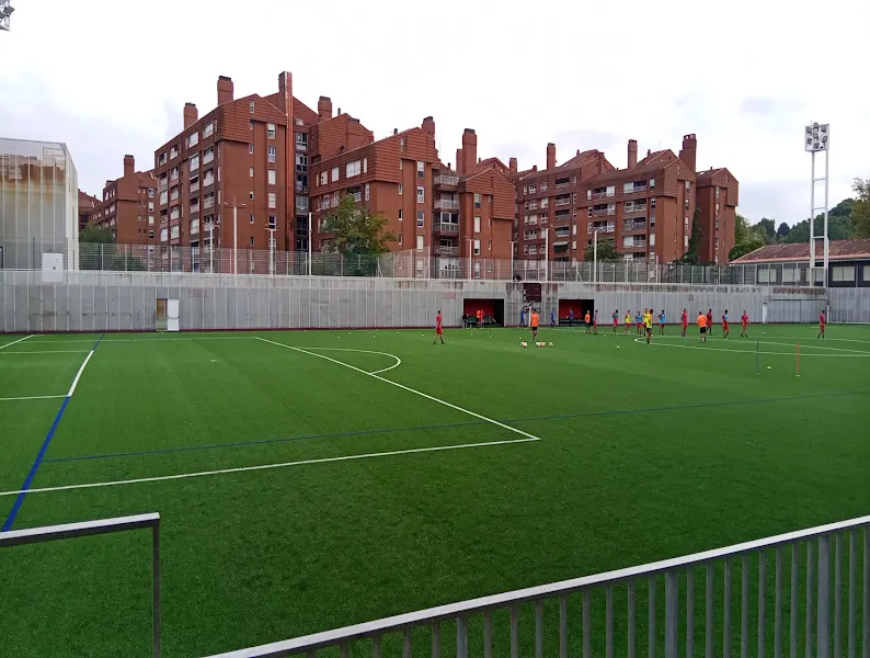 Getxo Kirolak (Gobela) - Polideportivo en Getxo - foto 2