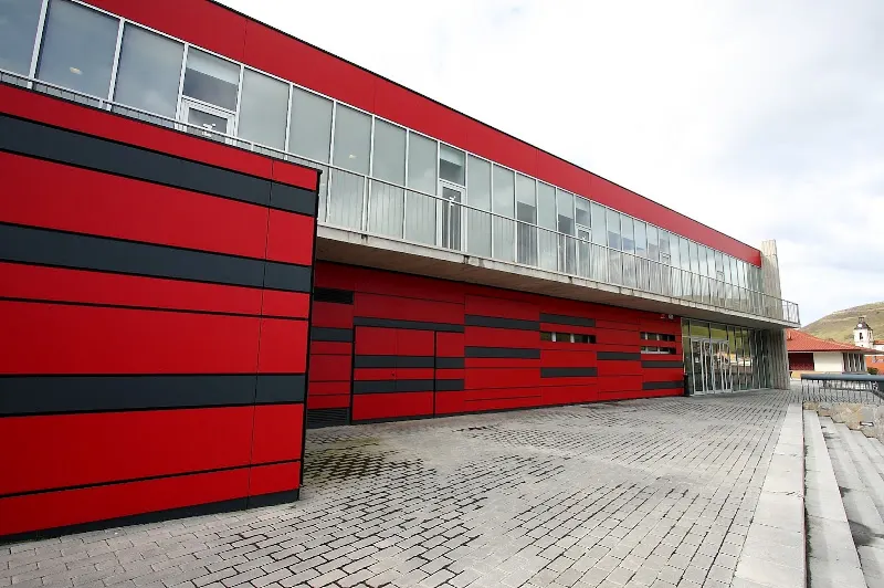 Polideportivo de Zierbena - Gimnasio en Zierbena - foto 3