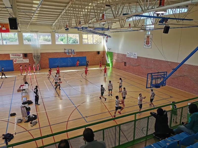 Complejo Municipal de Deportes "La Portalada" - Centro deportivo en Alagon - foto 2