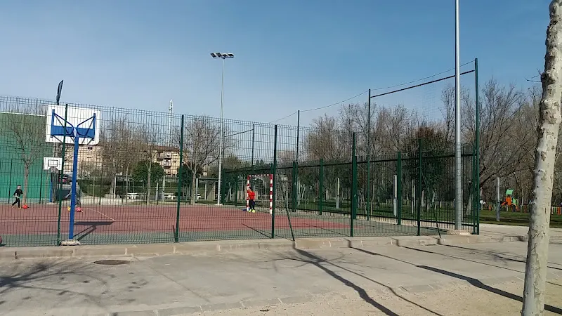 Pabellón Deportivo Municipal Cadrete en Cadrete