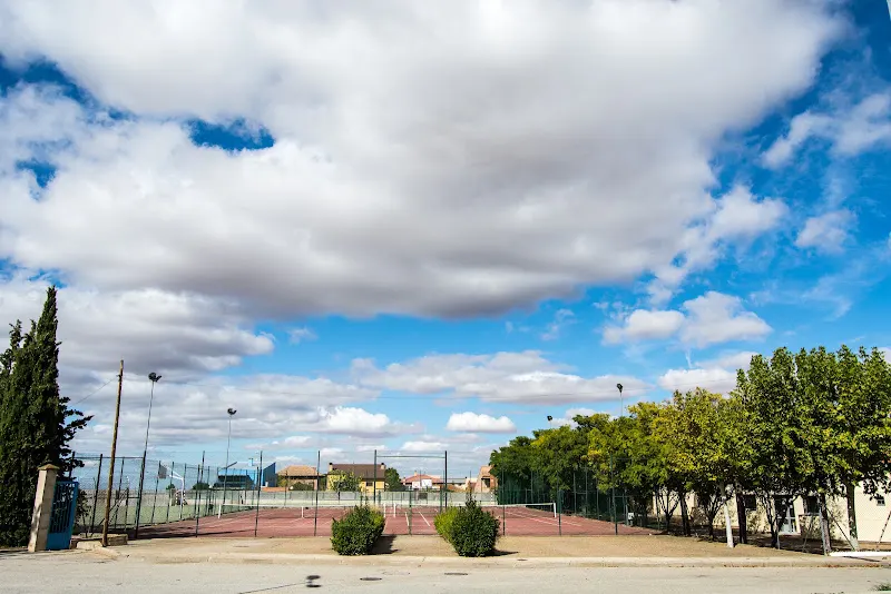 Pistas polideportivas de Cariñena - Polideportivo en Carinena - foto 2