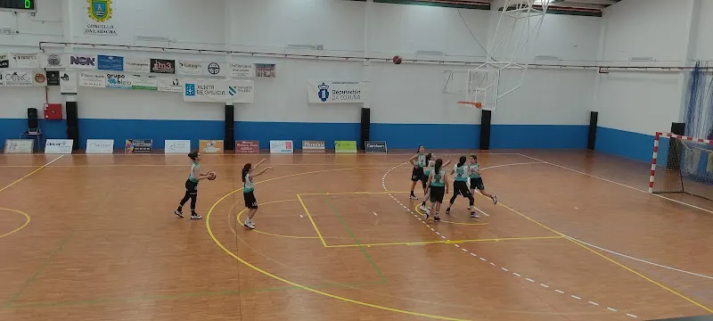 Polideportivo municipal de Laracha - A Laracha