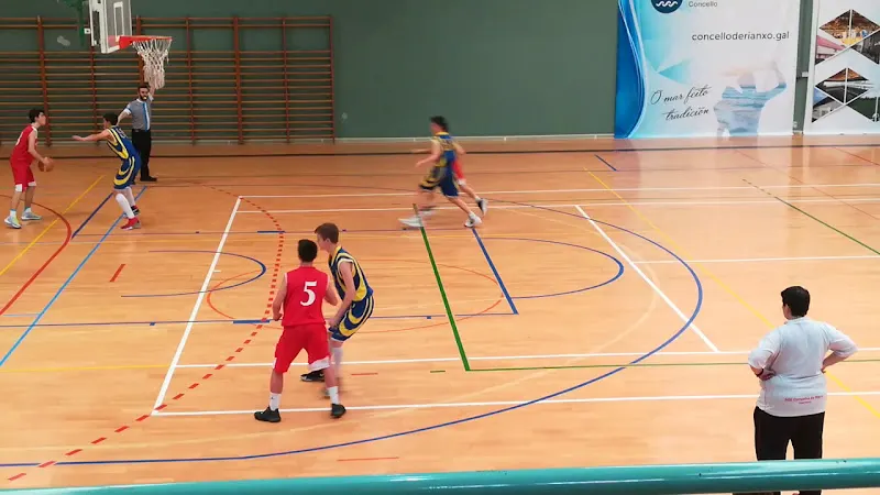 Pavillón Deportes Rianxo "José Manuel Abuín" (Chema) - Polideportivo en Rianxo - foto 2