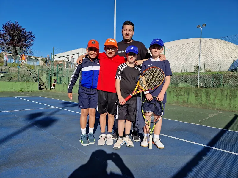 2mas tenis y padel - Club deportivo en Santiago de Compostela - foto 2