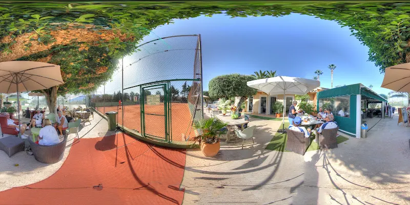 Finca Guila Tenis & Padel Club - Club de tenis en Benidorm - foto 2