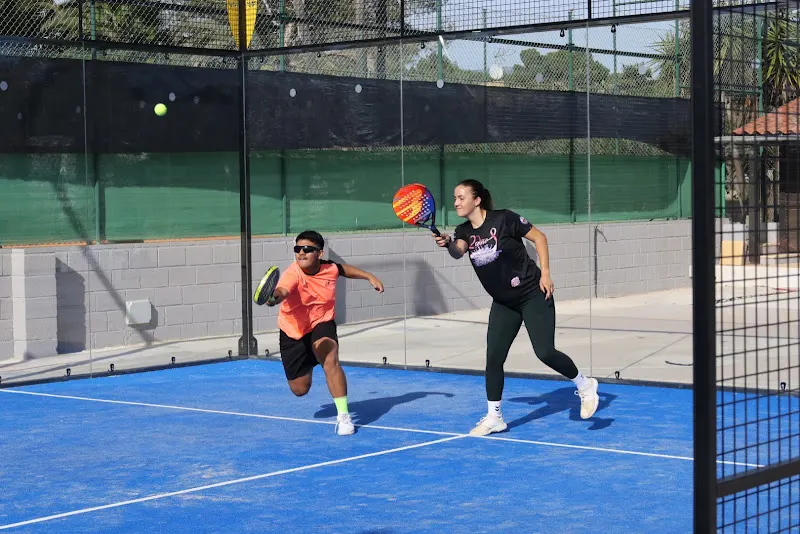 Finca Guila Tenis & Padel Club - Club de tenis en Benidorm - foto 3