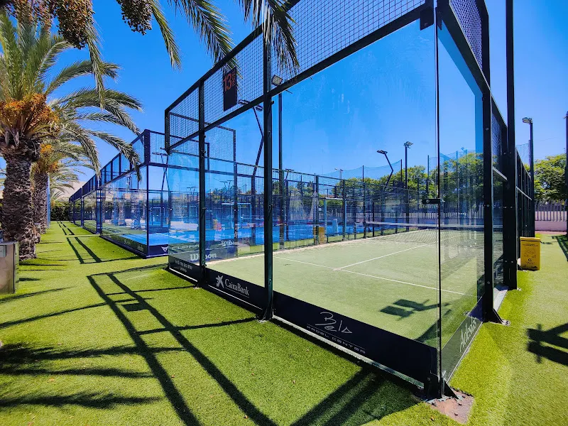 Bela Padel Center Alicante - Pista de pádel en Sant Joan dAlacant - foto 2