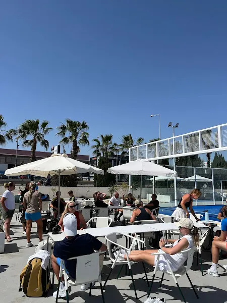 El Capitan - Bar deportivo en Orihuela - foto 2